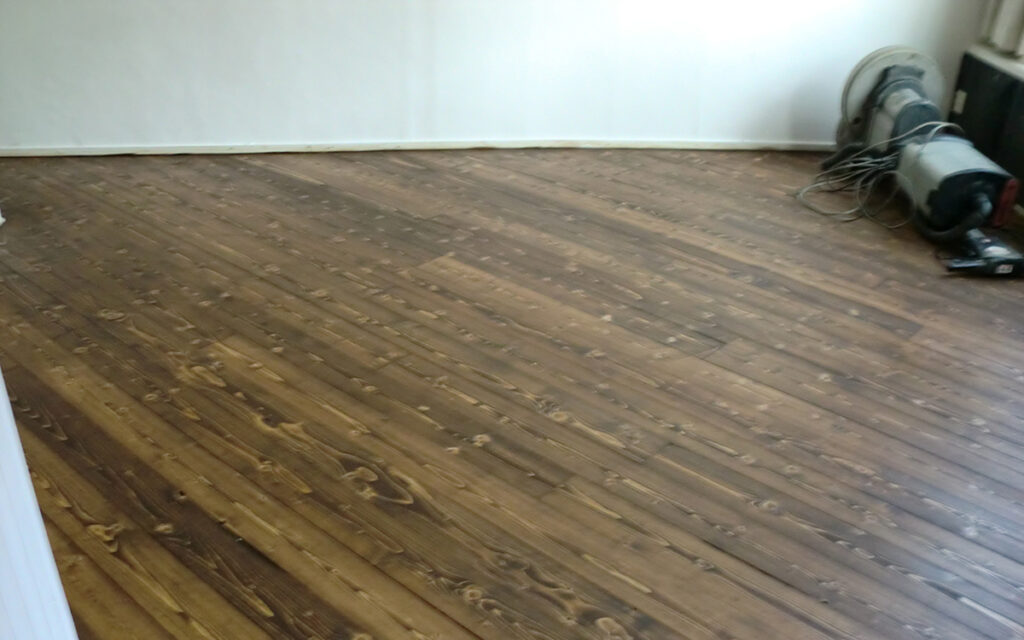 Grenen planken vloer
Woca vloerolie (2015)